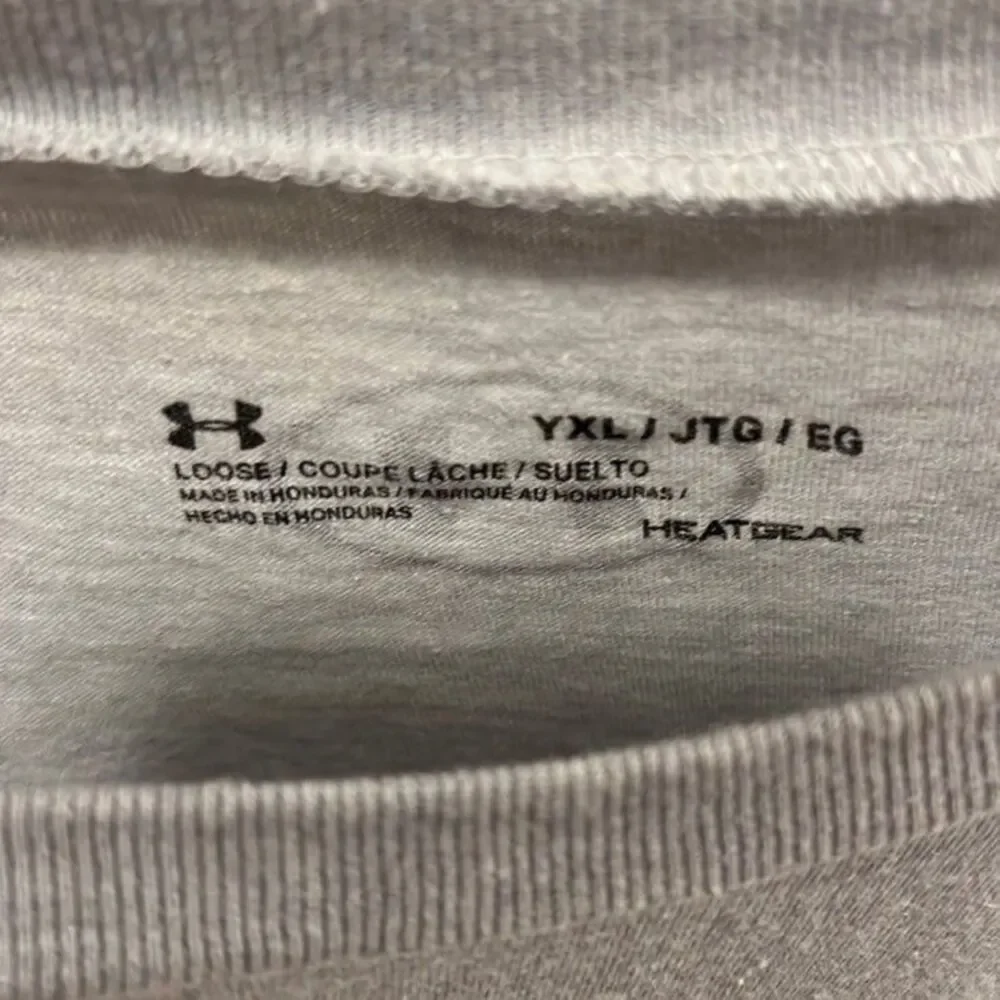 Youth‎ under armour T-shirt